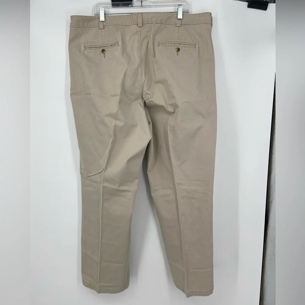 LL Bean Men’s Khaki slacks, front pleats, no cuffs, cotton size W 44” x L‎ 32”